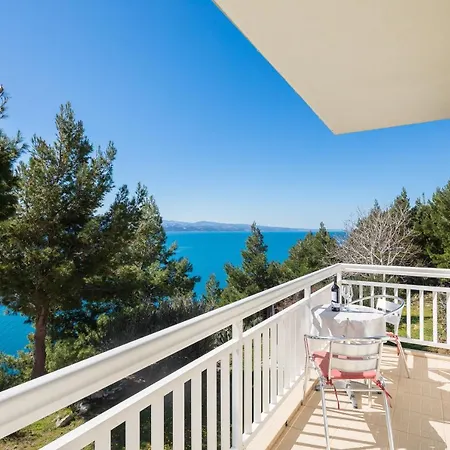 Aqua Vista Apartment